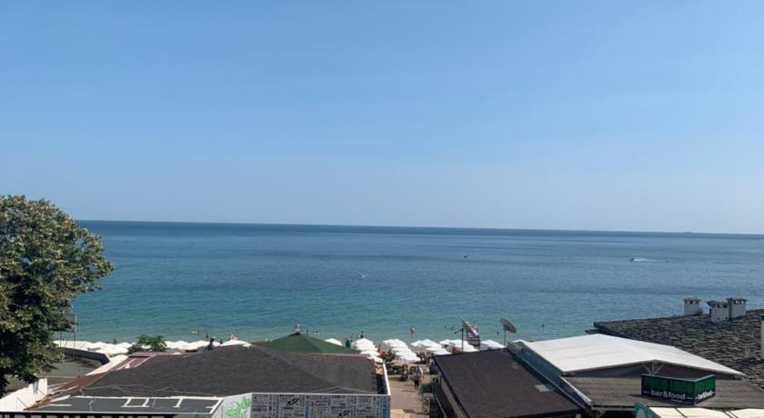 Golden Sands Rentals Apartments - image 26