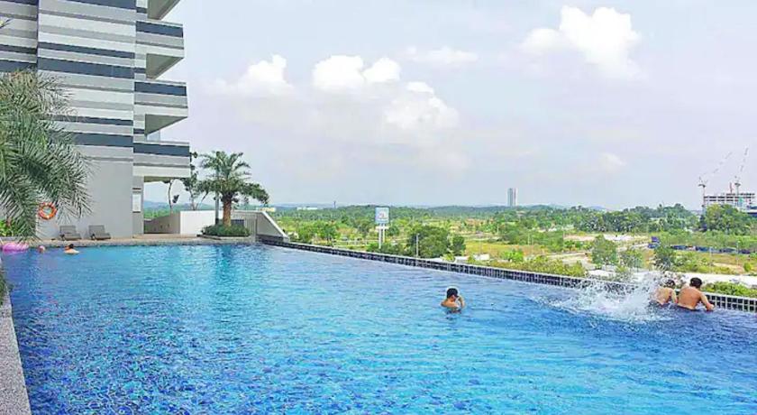 新山 Meridian Medini Near Legoland By Stayrene 5星级 民宿 套房