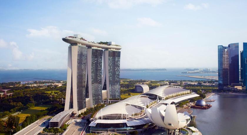 Club Premier Suite, Club lounge access, Suite, 1 King, Marina Bay viewの画像 7