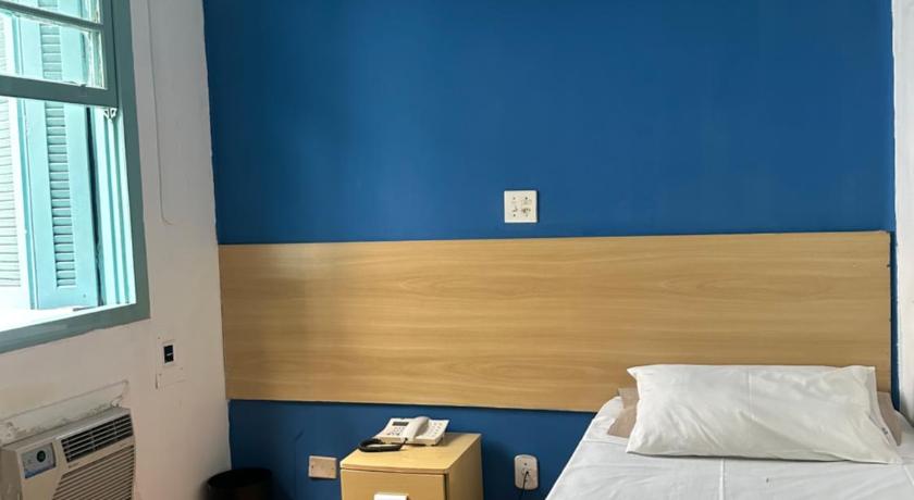 Image of Single Room 0