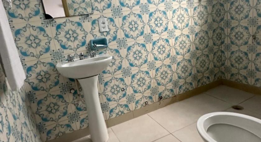 Image of Single Room 2