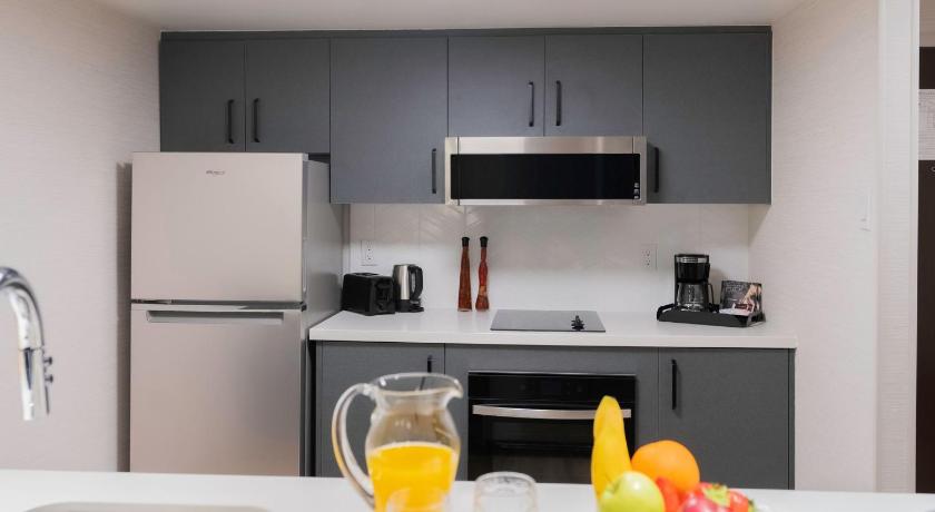 Image of MODERN | Family Two Bedroom Suite /w 1 Bathroom 15