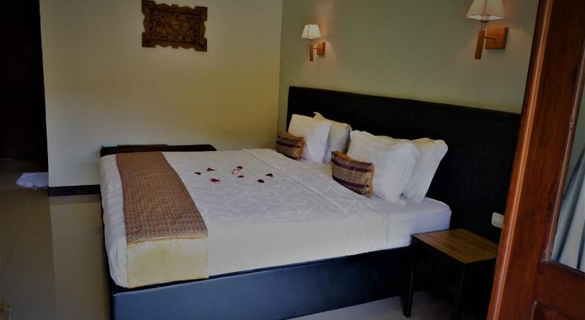 Image of Deluxe with Garden View 3