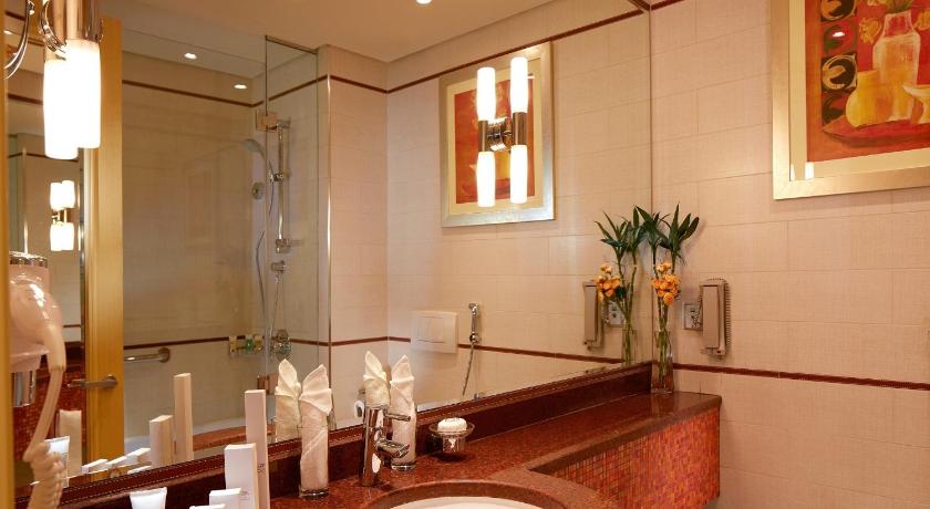 Image of Business Suite 2
