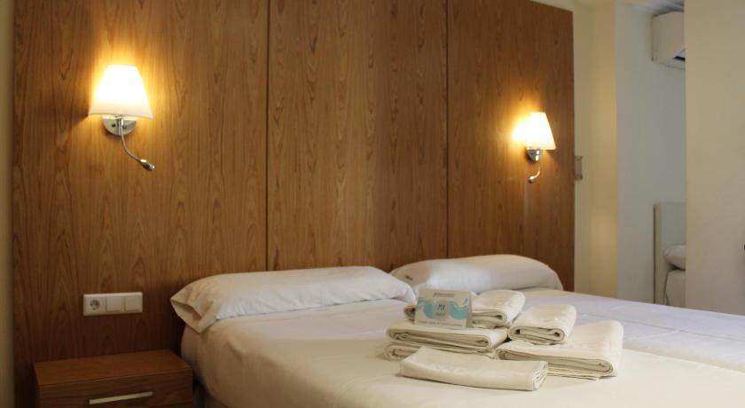 Image of Double or Twin Room 16