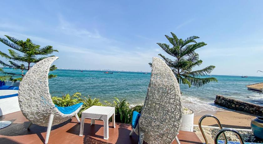 パタヤ Baan Sailboat Beach Kohlarn 3つ星 ホテル レストラン