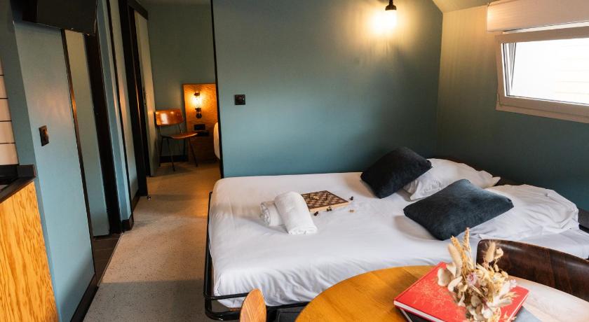 Image of Apartment 3
