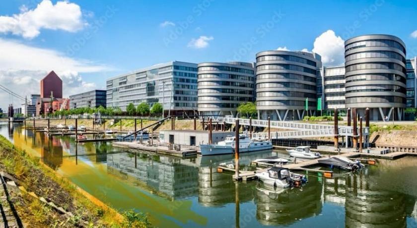 Photo of OnThePoint, Erdgeschoss, Abstellplatz fur Fahrrader, City und Innenhafen 5 Gehminuten!!! - Agoda Discount Booking