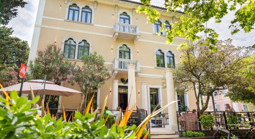 DeGrassi Boutique Garni Hotel Izola