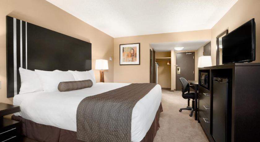 Days Inn by Wyndham Calgary Northwest