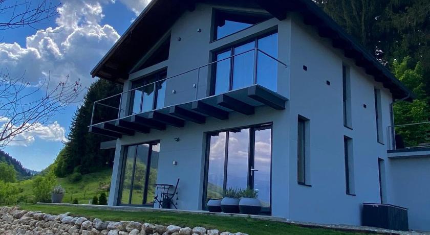 Bramble Chalet