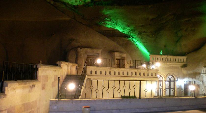 Nature Park Cave Hotel