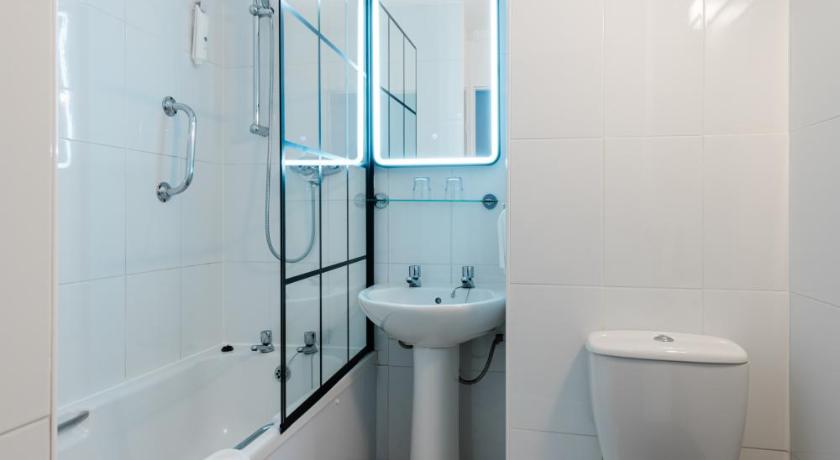 Image of Superior Twin Room 2