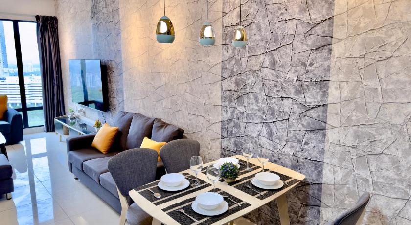 新山 MidValley Southkey Mosaic 5-9pax SmartTV 70inch - Netflix SM 4星级 民宿 餐厅