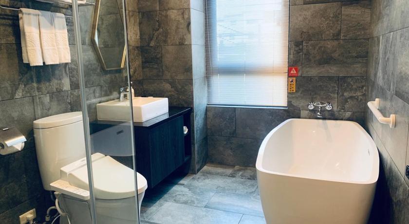 Image of Comfort Triple Room with Shower 2
