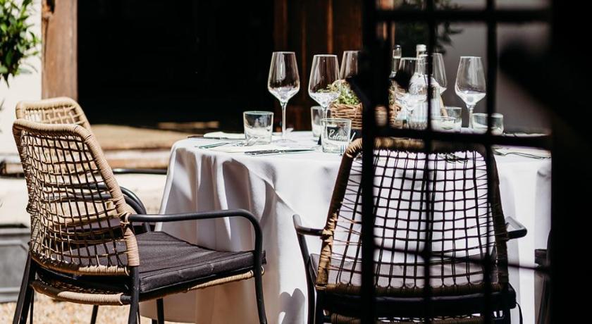 チディングフォルド The Crown Inn 5つ星 ホテル レストラン