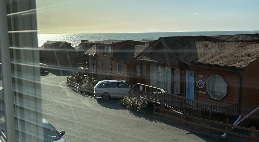 스미스 리버 Private Cabin 21 with Jacuzzi and Spacious Deck 4성급 숙소 외관