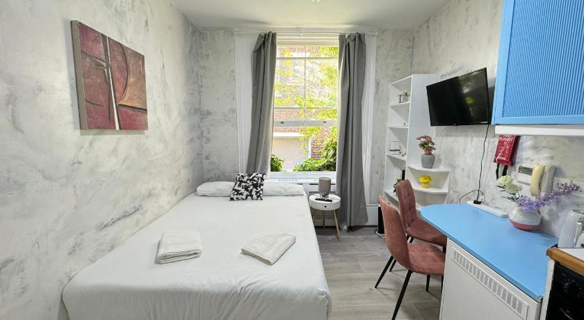 Image of One-Bedroom Apartment 0
