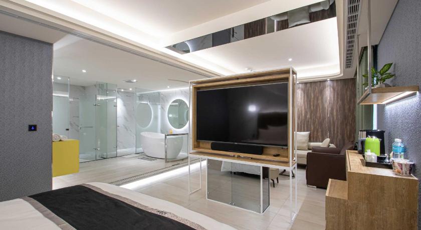 Image of Deluxe Double Room 1
