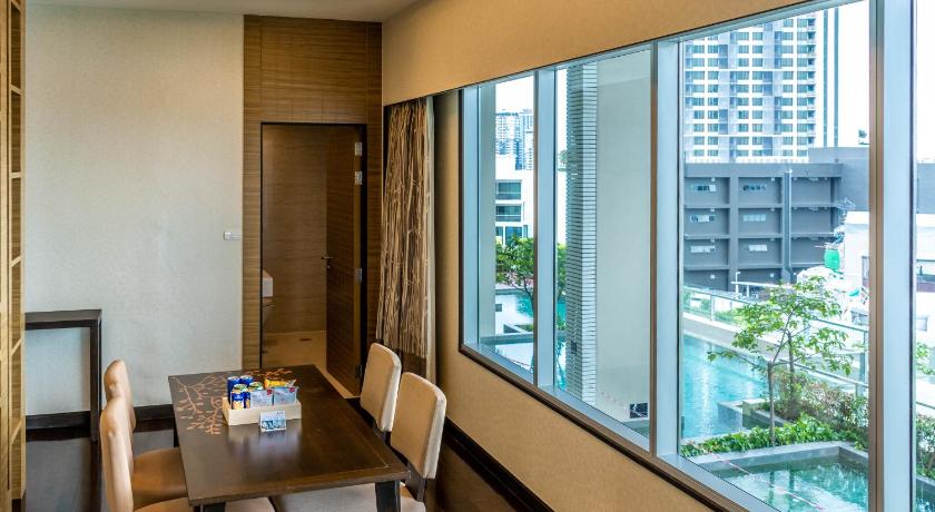 Image of Presidental Suite 13