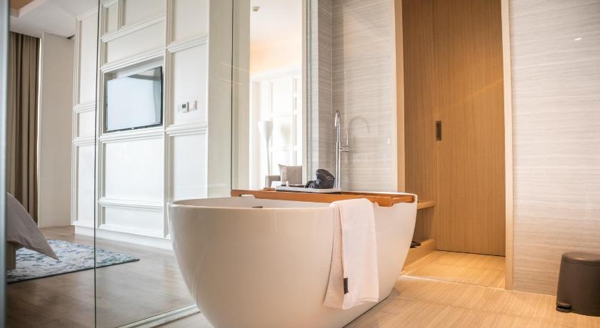 Image of Vertu Suite 2