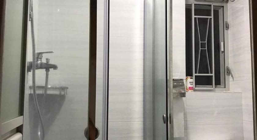 Image of Three-Bedroom Suite with Free Coworking Space 3