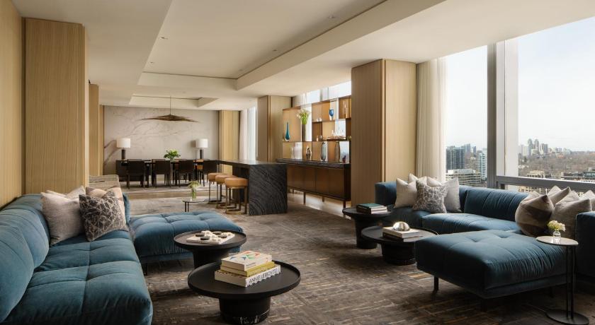 Image of Presidential Suite 6