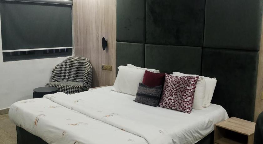 Image of Single Room 1
