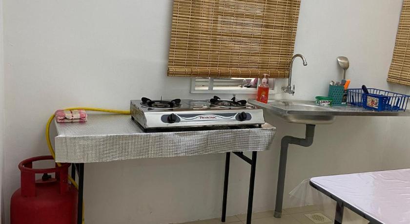 バトゥクラウ EmyNuar Homestay 3つ星 ゲストハウス 客室