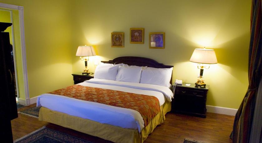 Image of Junior Suite with Garden View 1
