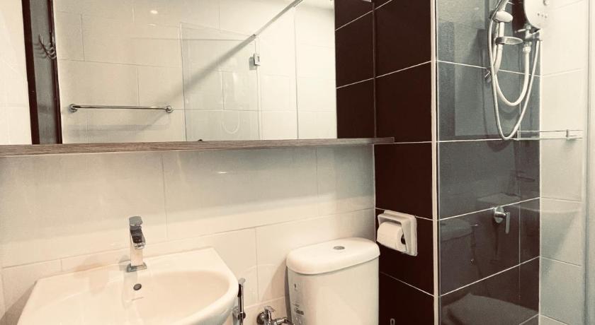 Image of 3 Bedroom Suite 15