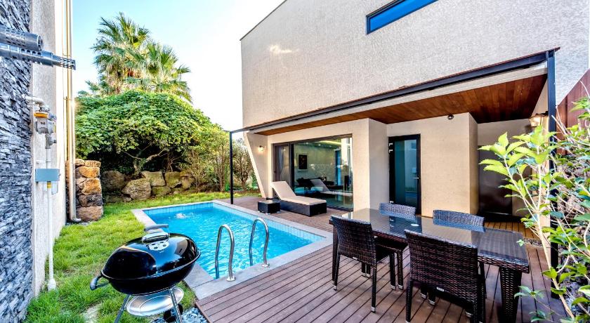 济州 Arts Spa and Pool Villa 3星级 酒店 大堂