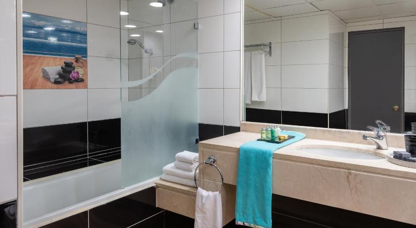 Image of Deluxe Suite 2