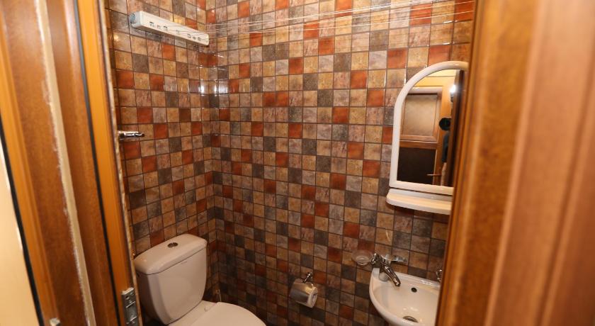 Image of Deluxe Room 6