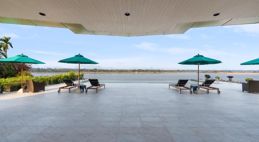 那空帕农 NAKA-RAJ Escape Hotel 4星级 酒店 外观