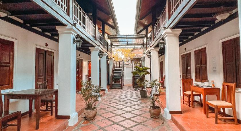 khongkham Hotel - image 4