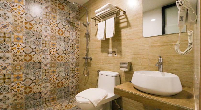 ゴペン Golden Roof Hotel Seri Iskandar ホテル ロビー