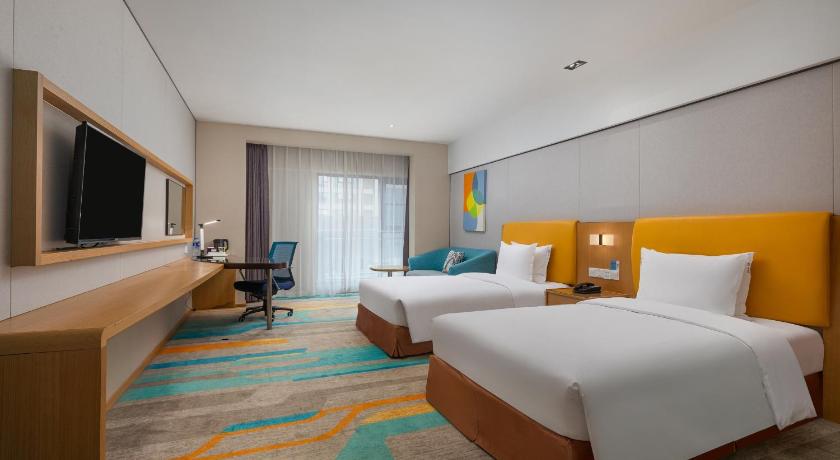 Image of 2 Twin Beds Standard Extra Floor Space 1