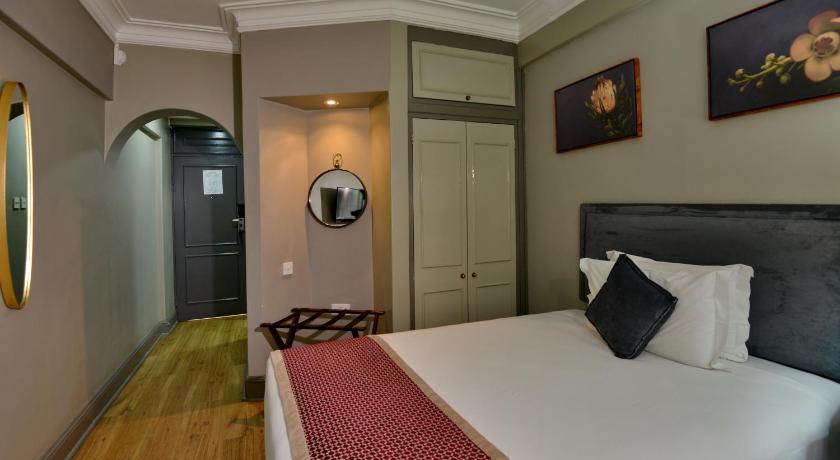 Фото: Одноместный номер Стандарт (Standard Single Room) 1