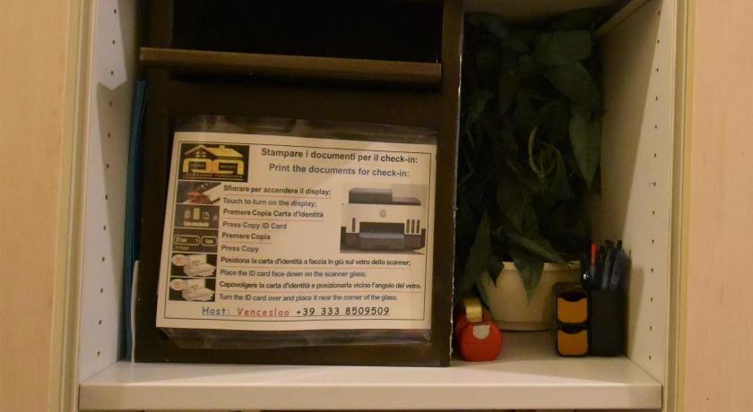 Rome VichyeNichy 4-Star Hotel suite