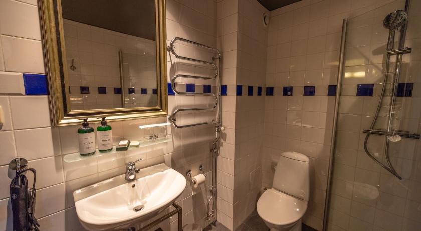 Image of Standard Queen Room 2