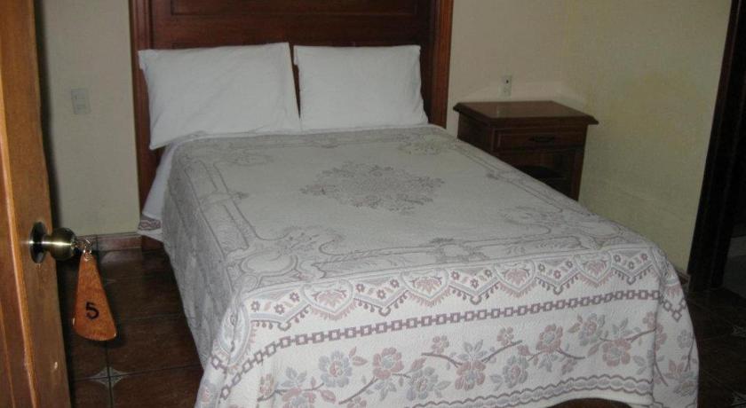 Hotel Posada Santa Fe photo