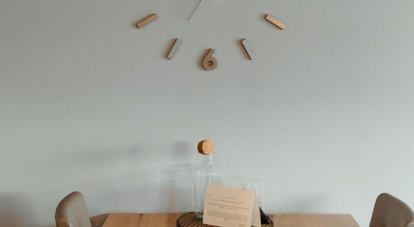 Image of Apartment 11