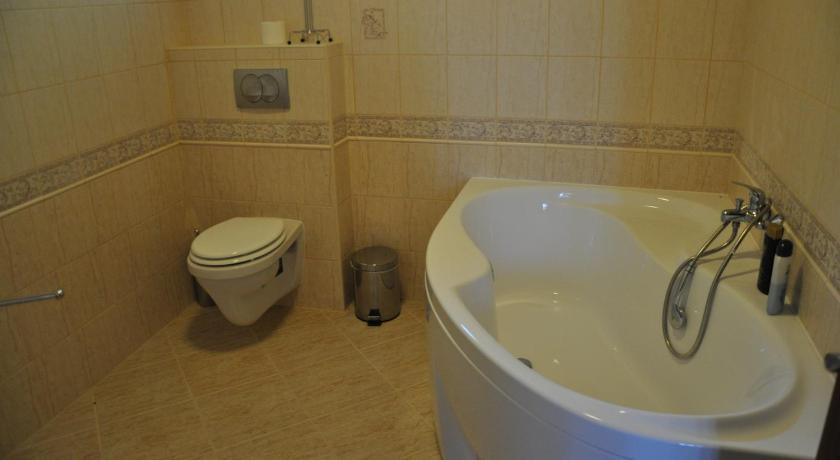 Var-Kert Vendeghaz photo