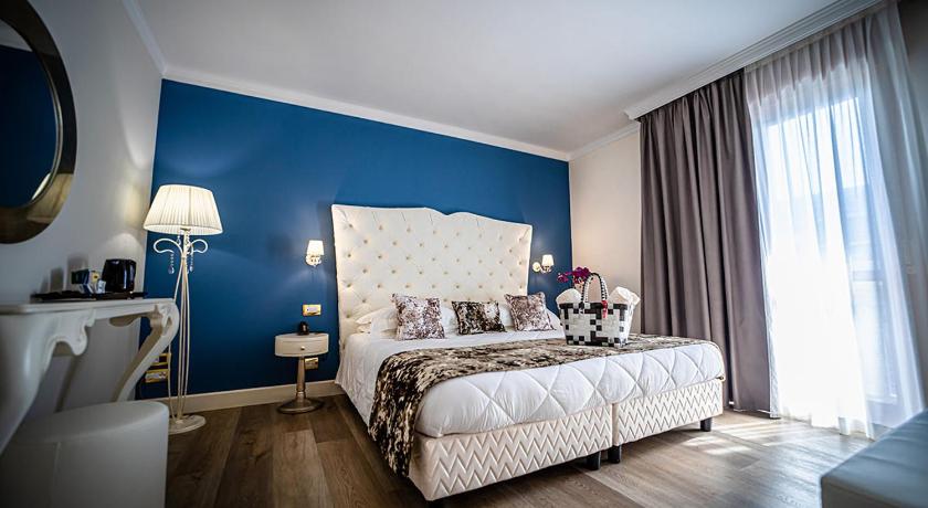Image of Deluxe Junior Suite 3