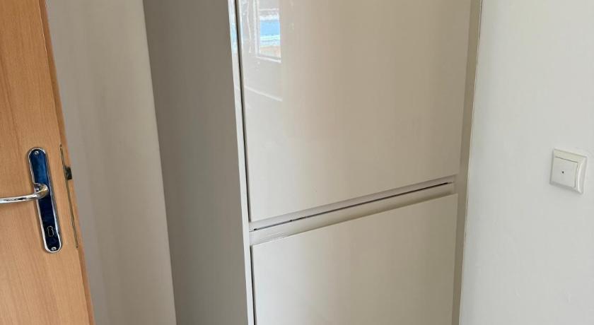 Image of Three-Bedroom Apartment 11
