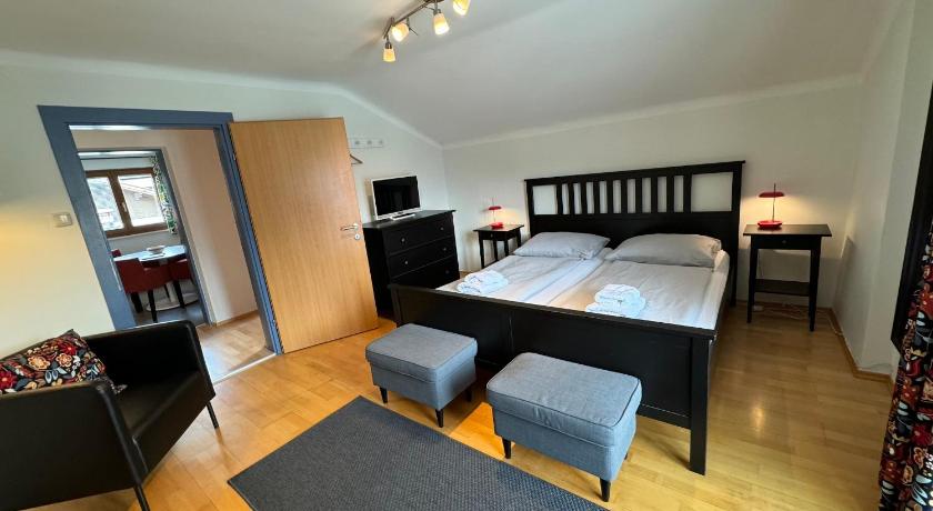 Image of Two-Bedroom Penthouse Apartment 6