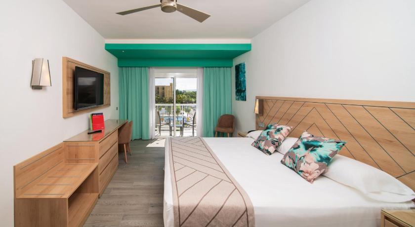 Imagen de Habitación Doble frente al mar (Double Room Ocean Front) 5