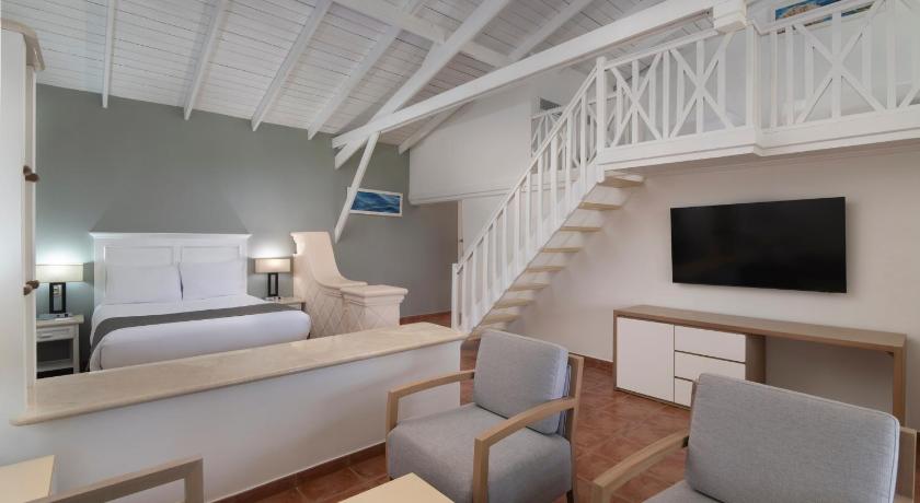 Image of Club Bungalow, Ocean View 5