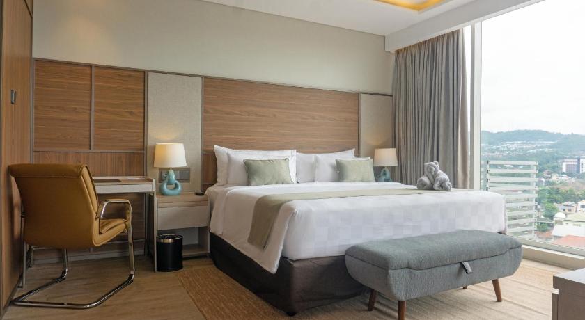 Image of Royal Suite - 1 King Bed - City View 0